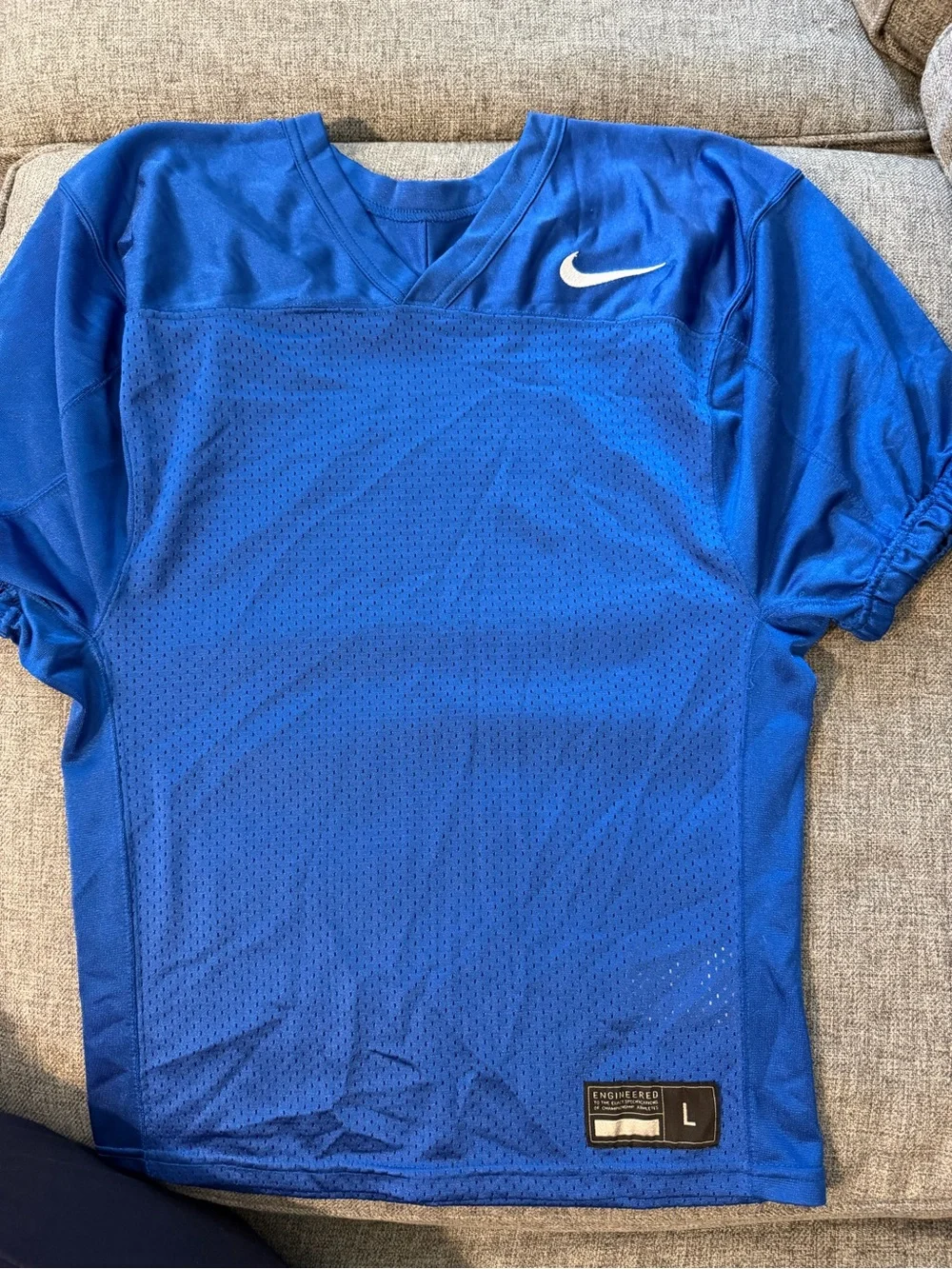 Nike Youth Large (12-13yr) Royal Blue Athletic Practice Jersey with White Swoosh